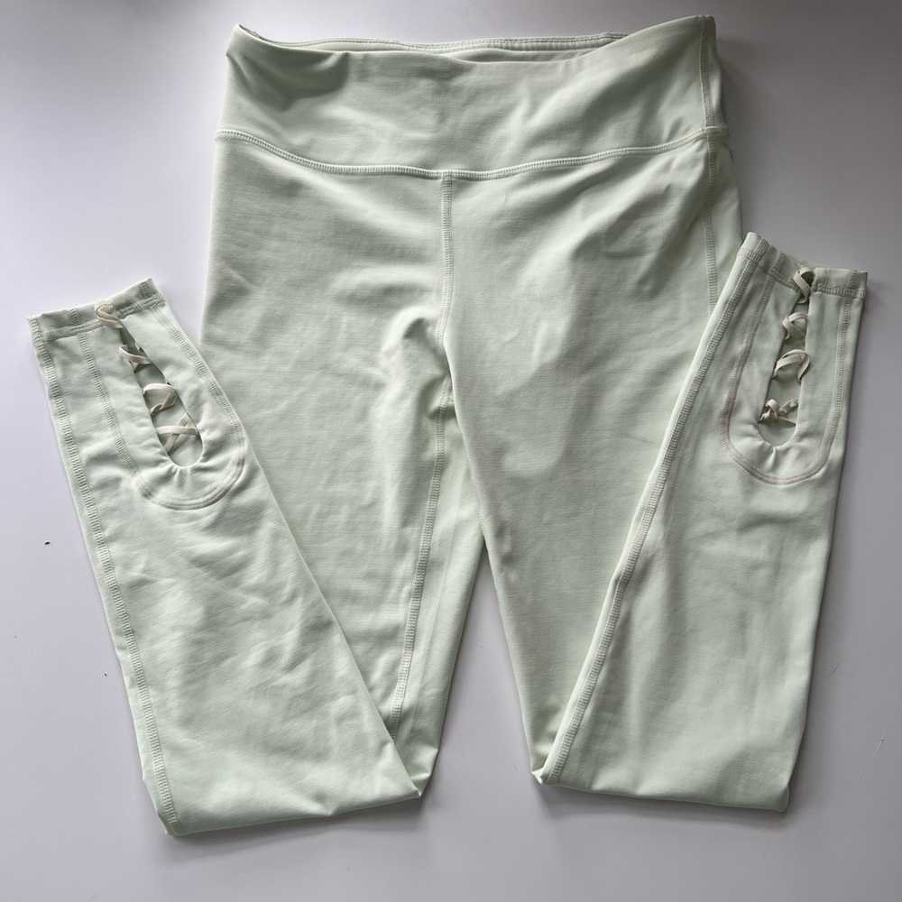Mono B leggings